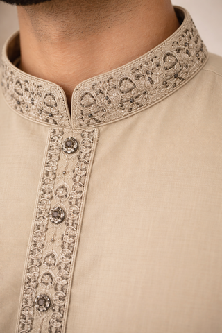 cream-casual-mens-pakistani-shalwar-kameez-embroidered-close-view
