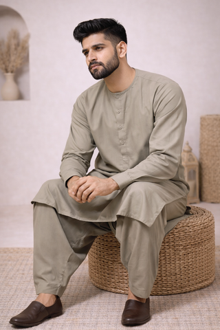 Men’s Green Round Neck Shalwar Kameez – Casual Wear Pakistani Style Suit