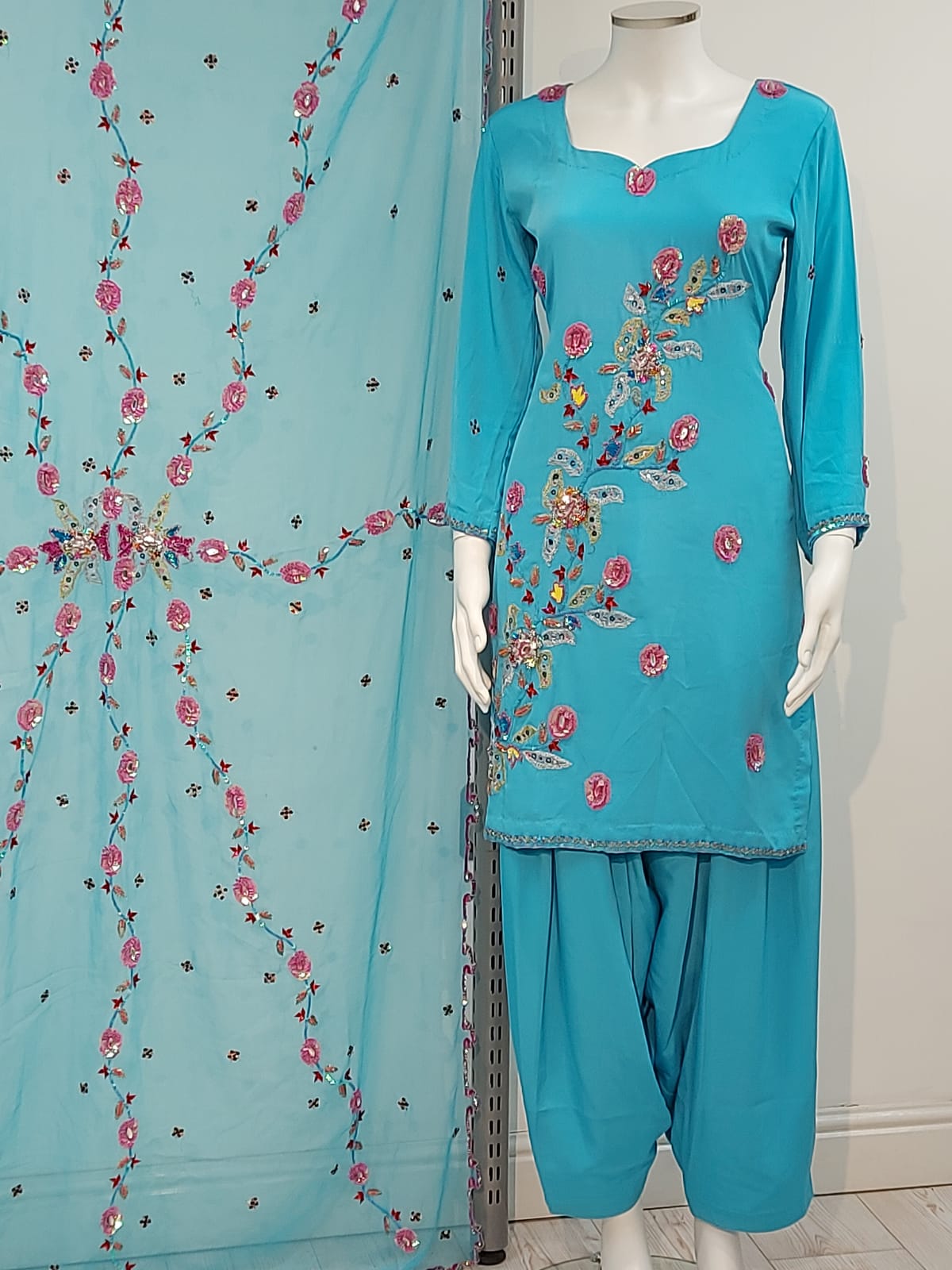 blue ladies salwar kameez with full duptta embroidery